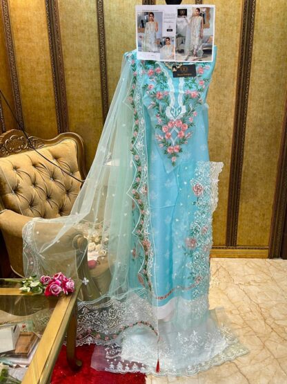 ZIAAZ DESIGNS 1021 PAKISTANI SUITS COLLECTION