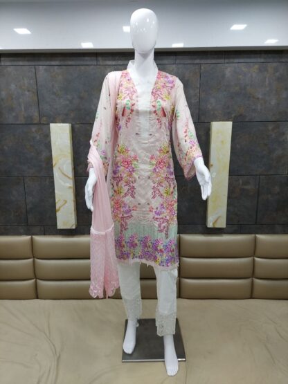 SAFA FASHION HUB 962 PAKISTANI KURTIS WHOLESALER