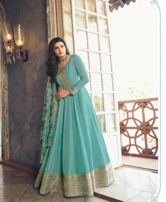 Trendy Grown to wear | Ladies gown, Gowns for girls, Frock for women