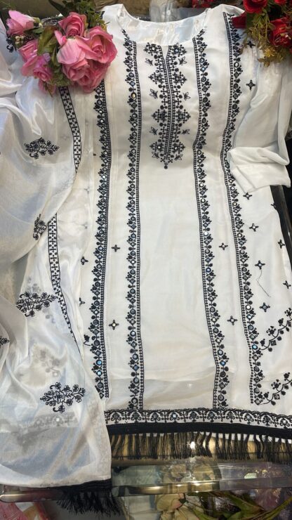 MEHBOOB TEX SIAN VOL 1 7773 WHITE PAKISTANI REAYDMADE KURTIS