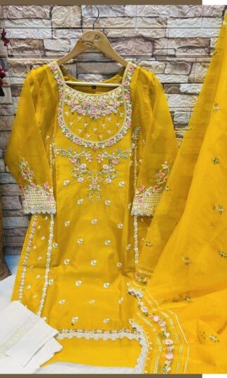 AARSH 026 A YELLOW PAKISTANI KURTI AT BEST PRICEAARSH 026 A YELLOW PAKISTANI KURTI AT BEST PRICE