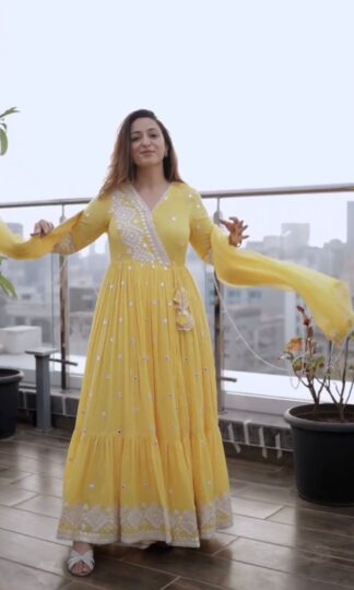 THE LIBAS COLLECTION AD 047 YELLOW DESIGNER PARTY WEAR GOWN ONLINETHE LIBAS COLLECTION AD 047 YELLOW DESIGNER PARTY WEAR GOWN ONLINE