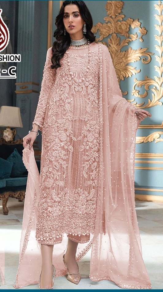 Shop Luxury Pakistani Suit For Women Online At Best Price