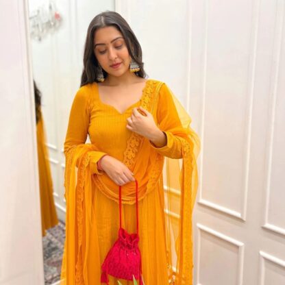 THE LIBAS COLLECTION DHK 1081 DESIGNER GOWN AT BEST PRICE PAKISTANI AT BEST PRISE, SINGLE AT WHOLESALE PRICE, THE LIBAS COLLECTION DHK 1081  GOWNS, THE LIBAS COLLECTION