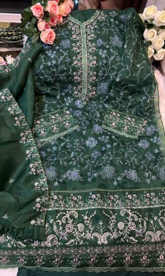 THE LIBAS COLLECTION GREEN PAKISTANI SUIT FOR WOMENTHE LIBAS COLLECTION GREEN PAKISTANI SUIT FOR WOMEN