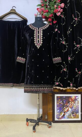 VRINDAVAN FASHION BLACK VELVET PLAZO FOR WOMEN AT BEST PRICEVRINDAVAN FASHION BLACK VELVET PLAZO FOR WOMEN AT BEST PRICE