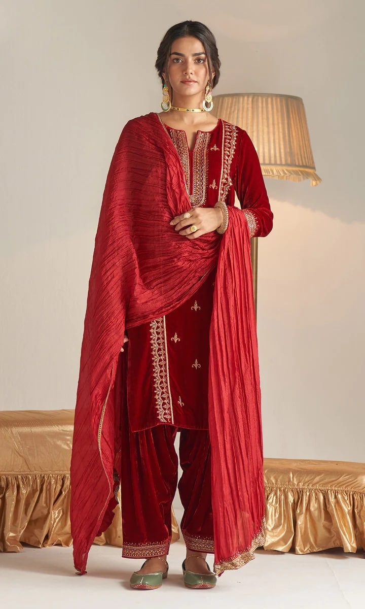 Readymade Salwar Kameez - Buy Readymade Salwar Suit Online At Best Price –  Koskii