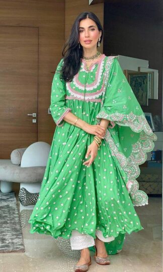 THE LIBAS COLLECTION LC 858 GREEN ANARKALI GOWN FOR WOMENTHE LIBAS COLLECTION LC 858 GREEN ANARKALI GOWN FOR WOMEN