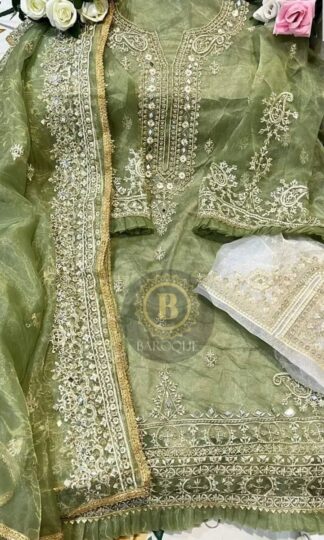 BAROQUE DESIGN GREEN PAKISTANI SUITS WITH PRICEBAROQUE DESIGN GREEN PAKISTANI SUITS WITH PRICE