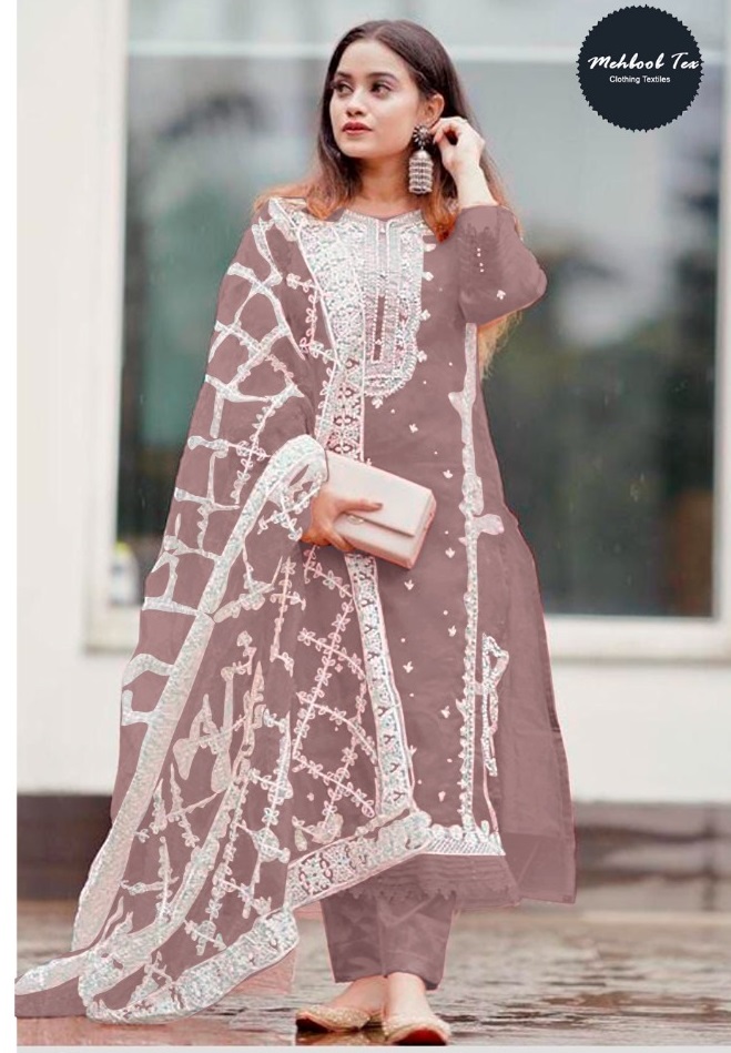 Pakistani Suits Designs 2023 - Pakistani Suits 