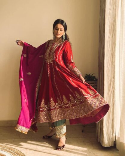 VRINDAVAN FASHION LC 873 DESIGNER  EMBROIDERED ANARKALI GOWN BEST QUALITY PAKISTANI SUITS, ONLINE SHOPPING SUITS, PAKISTANI SALWAR KAMEEZ, PAKISTANI SUITS AT MANUFACTURER PRICE, PAKISTANI SUITS BEST PRICE, PAKISTANI SUITS IN SURAT, PAKISTANI SUITS ONLINE SHOPPING, VRINDAVAN FASHION LC 873  PLAZZO, Salwar Kameez, Single, Suits, VRINDAVAN FASHION