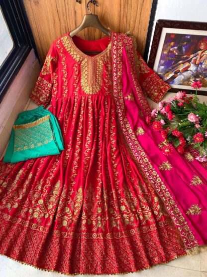 VRINDAVAN FASHION LC 873 DESIGNER  EMBROIDERED ANARKALI GOWN BEST QUALITY PAKISTANI SUITS, ONLINE SHOPPING SUITS, PAKISTANI SALWAR KAMEEZ, PAKISTANI SUITS AT MANUFACTURER PRICE, PAKISTANI SUITS BEST PRICE, PAKISTANI SUITS IN SURAT, PAKISTANI SUITS ONLINE SHOPPING, VRINDAVAN FASHION LC 873  PLAZZO, Salwar Kameez, Single, Suits, VRINDAVAN FASHION