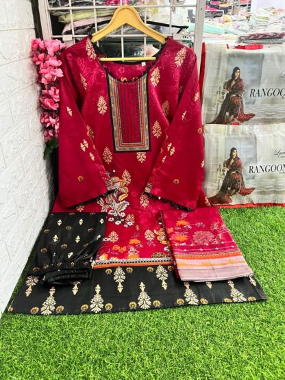 RANGOON MARYAM READYMADE PAKISTANI KURTI MANUFACTURER