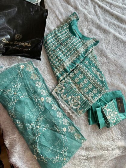 ZIAAZ DESIGNS GREEN READYMADE PAKISTANI SUITS ONLINE SUPPLIER