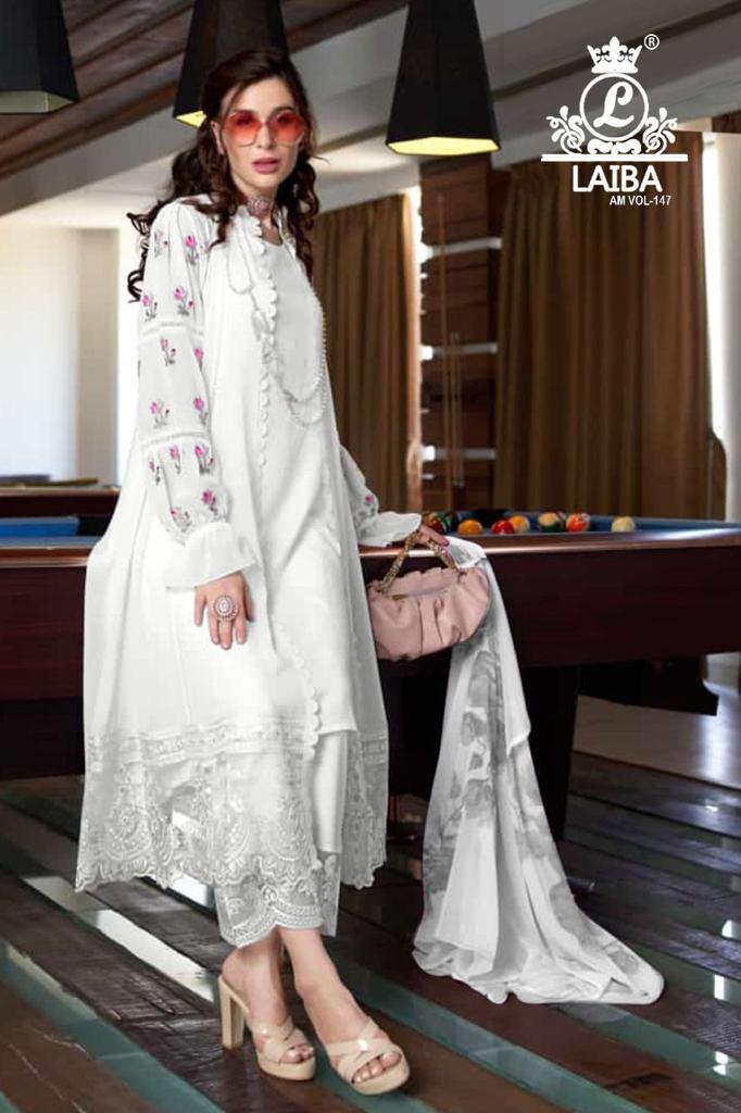 Premium Photo | Pakistani Women's Kurti on White Background Traditional  Clothing Mockup