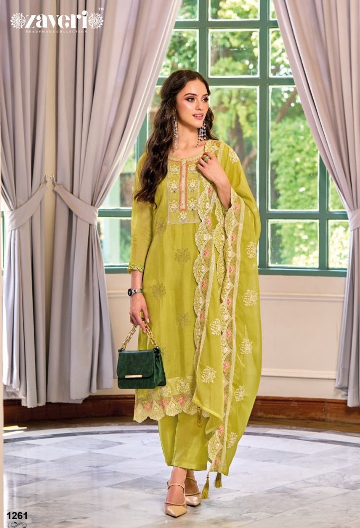 The Family Man' Actress Priya Mani Exudes Panache In A Green Brocade  Pantsuit | See PICS
