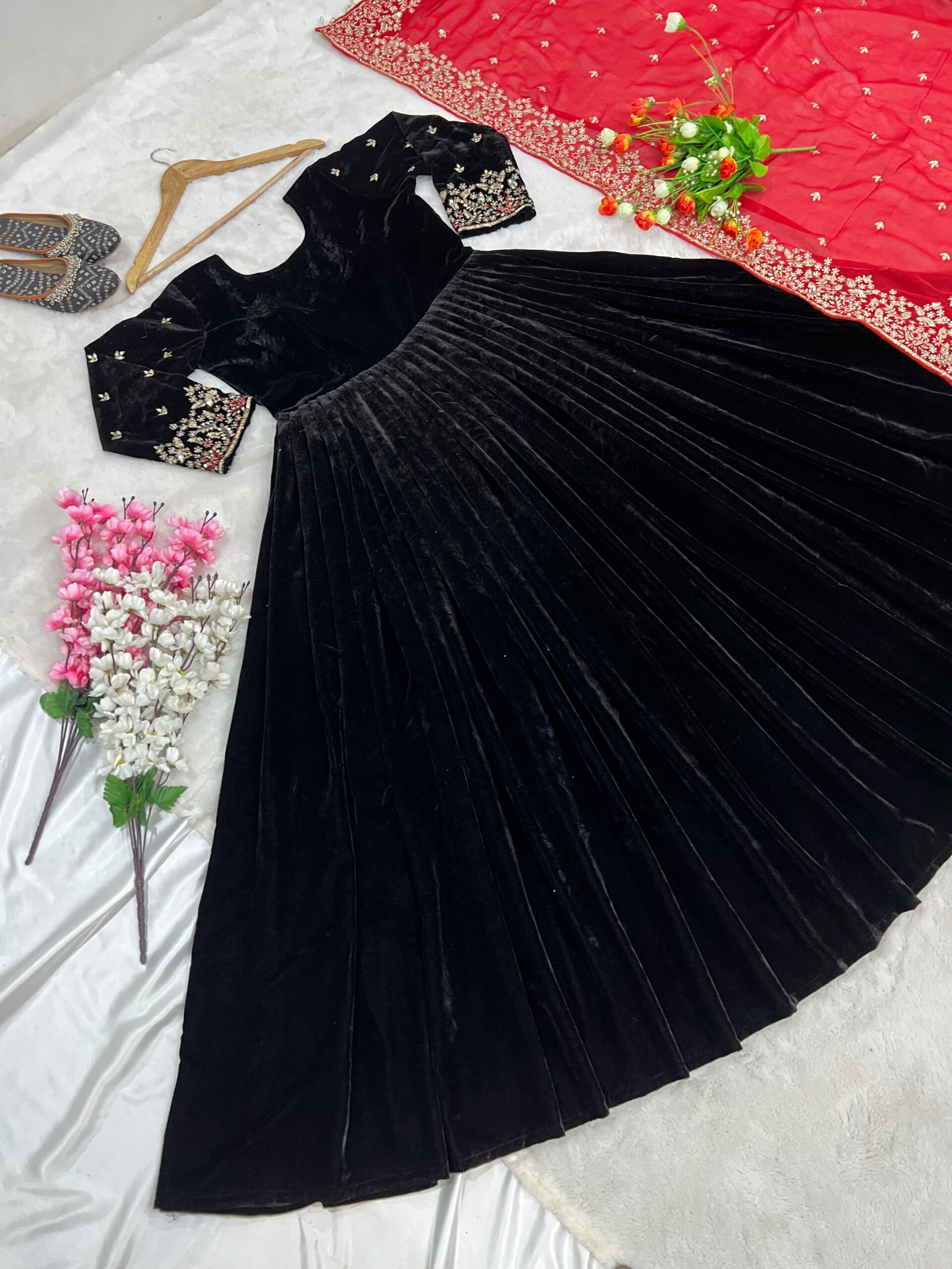 Designer Velvet Gown Salwar Kameez Pakistani Wedding Suit Indian Pakistani  Wedding Bridesmaids Dress Kurta Dupatta 2pc Set - Etsy