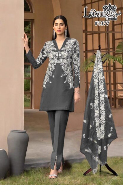 LAXURIA TRENDZ 1377 PAKISTANI KURTIS WHOLESALER