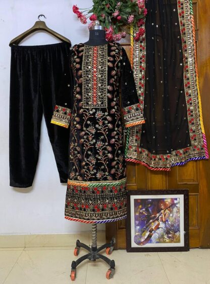 LC 1165 BLACK PAKISTANI SUITS WHOLESALER SURAT