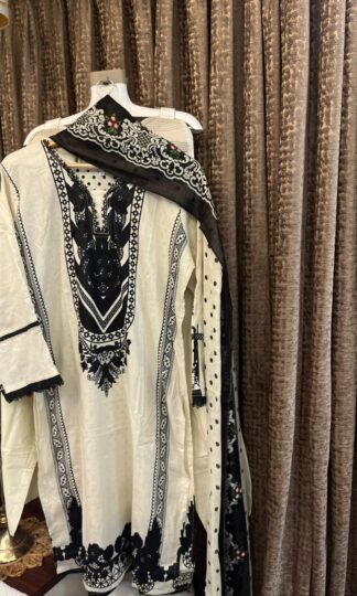 THE LIBAS COLLECTION PRINTED COTTON STITCHED READYMADE KURTITHE LIBAS COLLECTION PRINTED COTTON STITCHED READYMADE KURTI