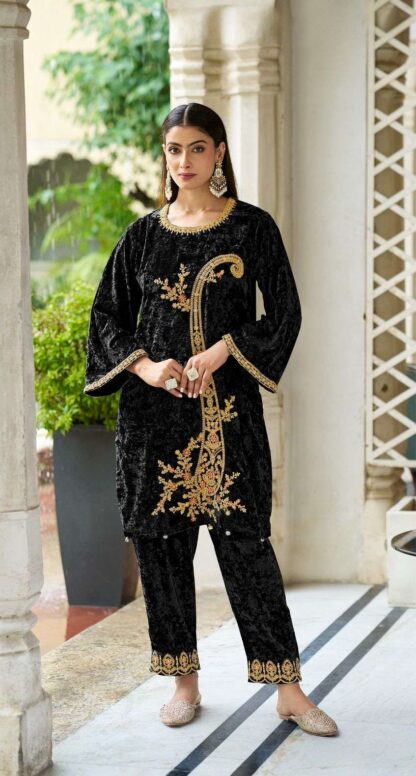 SHREE FABS R 1474 C PAKISTANI SUITS ONLINE WHOLESALE IN SURAT