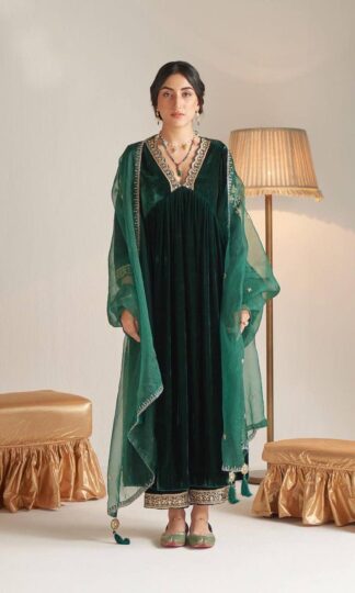 LC 892 VELVET GREEN TOP WITH EMBROIDERED & PLAZZO ONLINELC 892 VELVET GREEN TOP WITH EMBROIDERED & PLAZZO ONLINE