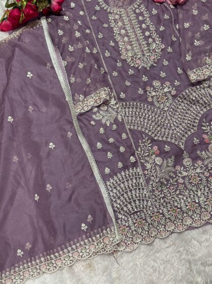 MEHBOOB TEX 1440 A SALWAR KAMEEZ AT BEST PRICE