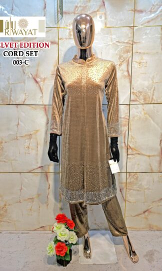 RAWAYAT 003 C VELVET CORD SET COLLECTION FOR WOMENRAWAYAT 003 C VELVET CORD SET COLLECTION FOR WOMEN