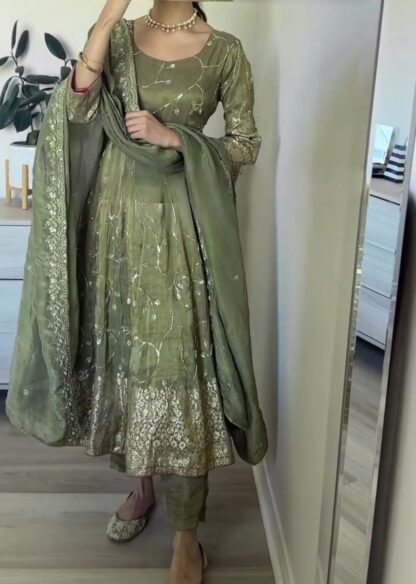 PD1074 FANCY ANARKALI GOWN DUPATTA & BOTTOM SET SUPPLIER BEST QUALITY PAKISTANI SUITS, ONLINE SHOPPING SUITS, PAKISTANI SALWAR KAMEEZ, PAKISTANI SUITS AT MANUFACTURER PRICE, PAKISTANI SUITS BEST PRICE, PAKISTANI SUITS IN SURAT, PAKISTANI SUITS ONLINE SHOPPING, PD1074 FANCY ANARKALI GOWN  PD, PLAZZO, READYMADE, Single, Suits, THE LIBAS COLLECTION