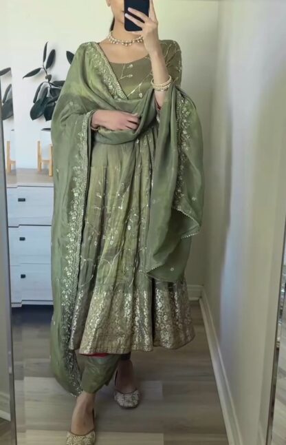 PD1074 FANCY ANARKALI GOWN DUPATTA & BOTTOM SET SUPPLIER BEST QUALITY PAKISTANI SUITS, ONLINE SHOPPING SUITS, PAKISTANI SALWAR KAMEEZ, PAKISTANI SUITS AT MANUFACTURER PRICE, PAKISTANI SUITS BEST PRICE, PAKISTANI SUITS IN SURAT, PAKISTANI SUITS ONLINE SHOPPING, PD1074 FANCY ANARKALI GOWN  PD, PLAZZO, READYMADE, Single, Suits, THE LIBAS COLLECTION