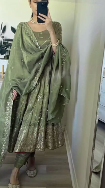 PD1074 FANCY ANARKALI GOWN DUPATTA & BOTTOM SET SUPPLIER BEST QUALITY PAKISTANI SUITS, ONLINE SHOPPING SUITS, PAKISTANI SALWAR KAMEEZ, PAKISTANI SUITS AT MANUFACTURER PRICE, PAKISTANI SUITS BEST PRICE, PAKISTANI SUITS IN SURAT, PAKISTANI SUITS ONLINE SHOPPING, PD1074 FANCY ANARKALI GOWN  PD, PLAZZO, READYMADE, Single, Suits, THE LIBAS COLLECTION