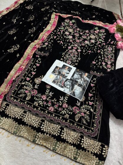 ZIAAZ DESIGNS 679 VELVET LUXURY PAKISTANI SUITS ONLINE SUPPLIER - Image 4