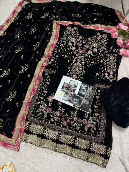 ZIAAZ DESIGNS 679 VELVET LUXURY PAKISTANI SUITS ONLINE SUPPLIER - Image 2