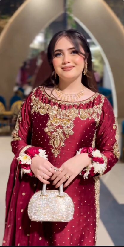 NSR 834 HEAVY SILK PAKISTANI SUITS AT WHOLESALE PRICE BEST QUALITY PAKISTANI SUITS, NSR 834 HEAVY SILK PAKISTANI SUITS AT WHOLESALE PRICE, PAKISTANI KURTI AT BEST PRICE, PAKISTANI KURTI SUPPLIER, PAKISTANI SALWAR KAMEEZ, PAKISTANI SUITS MANUFACTURER IN SURAT, PAKISTANI SUITS ONLINE SHOPPING IN INDIA, PAKISTANI SUITS SINGLE, SALWAR KAMEEZ WHOLESALE, WHOLESALE SUITS COLLECTION  Salwar Kameez, Single, Suits