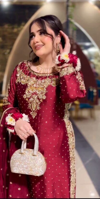 NSR 834 HEAVY SILK PAKISTANI SUITS AT WHOLESALE PRICE BEST QUALITY PAKISTANI SUITS, NSR 834 HEAVY SILK PAKISTANI SUITS AT WHOLESALE PRICE, PAKISTANI KURTI AT BEST PRICE, PAKISTANI KURTI SUPPLIER, PAKISTANI SALWAR KAMEEZ, PAKISTANI SUITS MANUFACTURER IN SURAT, PAKISTANI SUITS ONLINE SHOPPING IN INDIA, PAKISTANI SUITS SINGLE, SALWAR KAMEEZ WHOLESALE, WHOLESALE SUITS COLLECTION  Salwar Kameez, Single, Suits