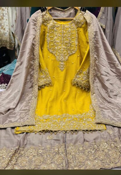 PAKISTANI SALWAR SUITS IN SURAT ONLINE - Image 2