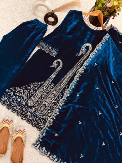 SRK 5218 VELVET NEVY BLUE PARTY WAER SUITS WHOLESALE - Image 4