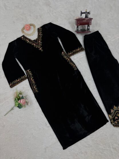 THE LIBAS COLLECTION 5810 VISCOSE VELVET PARTY WEAR SALWAR SUITS ONLINE BEST QUALITY PAKISTANI SUITS, ONLINE SHOPPING SUITS, PAKISTANI SALWAR KAMEEZ, PAKISTANI SUITS AT MANUFACTURER PRICE, PAKISTANI SUITS BEST PRICE, PAKISTANI SUITS IN SURAT, PAKISTANI SUITS ONLINE SHOPPING, THE LIBAS COLLECTION 5810 VISCOSE VELVET  READYMADE KURTI, Salwar Kameez, Single, Suits, THE LIBAS COLLECTION
