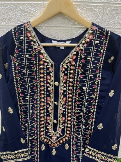 LAXURIA TRENDZ 1408 BLUE PAKISTANI KURTI ONLINE WHOLESALER