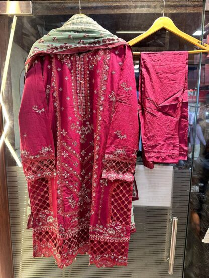 COSMOS AAYRA LUXURY LAWN 05 READYMADE PAKISTANI SUITS COSMOS AAYRA LUXURY LAWN 05 READYMADE PAKISTANI SUITS, SALWAR KAMEEZ BEST PRICE, SALWAR KAMEEZ ONINE, SALWAR KAMEEZ ONLINE  COSMOS FASHION, Pakistani Suits, Suits, ZIAAZ DESIGNS