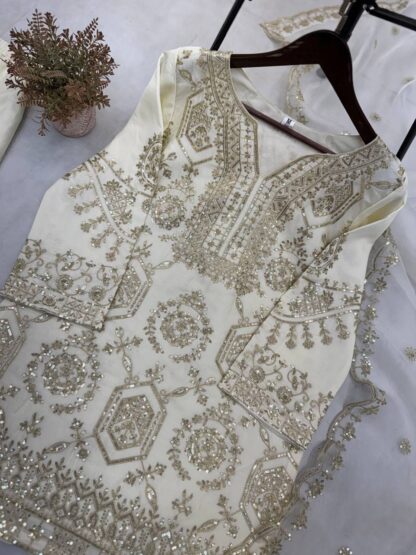 BE 320 PAKISTANI SALWAR KAMEEZ ONLINE BE 320 PAKISTANI SALWAR KAMEEZ ONLINE, BEST QUALITY PAKISTANI SUITS, ONLINE SHOPPING SUITS, SALWAR KAMEEZ WHOLESALER  Single, Suits