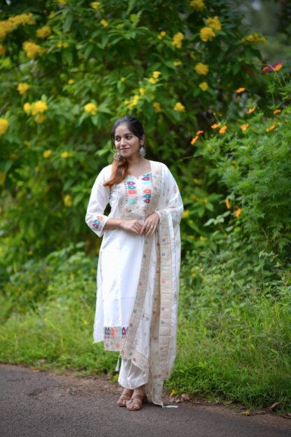THE LIBAS COLLECTION WHITE BEUTIFUL HEAVY FULLY STITCHIED SUIT SET BEST QUALITY PAKISTANI SUITS, ONLINE SHOPPING SUITS, PAKISTANI SALWAR KAMEEZ, PAKISTANI SUITS AT MANUFACTURER PRICE, PAKISTANI SUITS BEST PRICE, PAKISTANI SUITS IN SURAT, PAKISTANI SUITS ONLINE SHOPPING, THE LIBAS COLLECTION WHITE, THE LIBAS COLLECTION WINE  LEHENGA CHOLI, Single, Suits, THE LIBAS COLLECTION