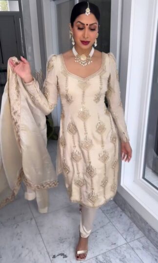 AD198 DESIGNER READYMADE TOP BOTTOM & DUPATTA ONLINE WHOLESALEAD198 DESIGNER READYMADE TOP BOTTOM & DUPATTA ONLINE WHOLESALE