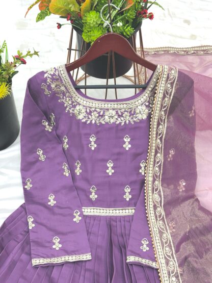 ZF 414 SINGLE PIECE GOWN DUPATTA DESIGN 2025 BEST QUALITY PAKISTANI SUITS, PAKISTANI SUITS AT MANUFACTURER PRICE, PAKISTANI SUITS BEST PRICE, PAKISTANI SUITS COLLECTION, PAKISTANI SUITS ONLINE SHOPPING, PAKISTANI SUITS ONLINE SHOPPING IN INDIA, PAKISTANI SUITS WHOLESALE, ZF 414  Pakistani Suits, Salwar Kameez, SANIYA TRENDZ, Single, Suits