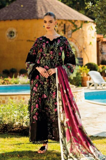 DEEPSY 1107 ELAF CHIKANKARI PREMUIM LAWN 25 PAKISTANI SUITS