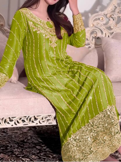 PD 1085 GREEN HEAVY PAKISTANI SUITS ONLINE SHOPPING