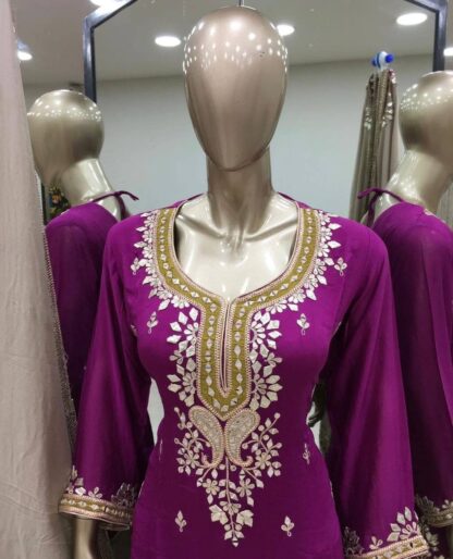 SRK 5260 PAKISTANI SUITS ONLINE SHOPPING BEST QUALITY PAKISTANI SUITS, PAKISTANI SALWAR KAMEEZ, PAKISTANI SUITS AT MANUFACTURER PRICE, PAKISTANI SUITS BEST PRICE, PAKISTANI SUITS COLLECTION, PAKISTANI SUITS IN SINGLE, PAKISTANI SUITS IN SURAT, PAKISTANI SUITS MANUFACTURER IN SURAT, PAKISTANI SUITS ONLINE SHOPPING, PAKISTANI SUITS ONLINE SHOPPING IN INDIA, PAKISTANI SUITS WHOLESALE, PAKISTANI SUITS WHOLESALE DELHI, SRK 5260 PAKISTANI SUITS ONLINE SHOPPING  MEHBOOB TEX, Pakistani Suits, Salwar Kameez, SEMI STITCHED, Single, Suits, ZIAAZ DESIGNER, ZIAAZ DESIGNS