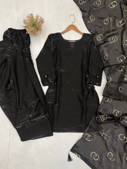 BE 341 FARSI BLACK SUIT FENDI SILK TOP AND PANT WITH DUPATTA WITH PRICE - Image 2