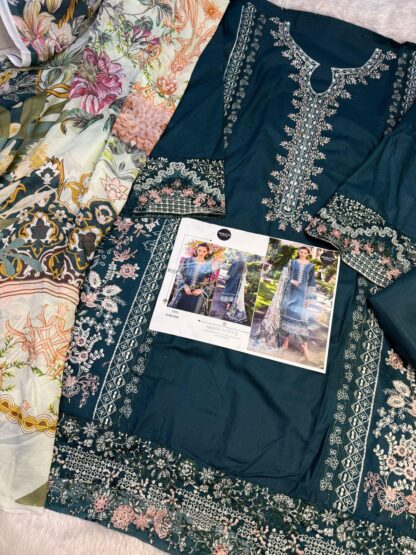 MEHBBOB TEX 1616 OMBRE LAWN COLLECTION -2025  VOL-8 PAKISTANI SUITS - Image 4