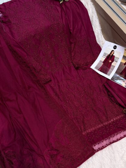 MEHBBOB TEX 1664 OMBRE LAWN COLLECTION -2025  VOL-10 PAKISTANI SUITS - Image 3